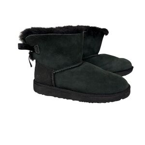 UGG Girls Mini Bailey Bow 1005497K Black Pull On Suede Boots Size 4 Big Kid